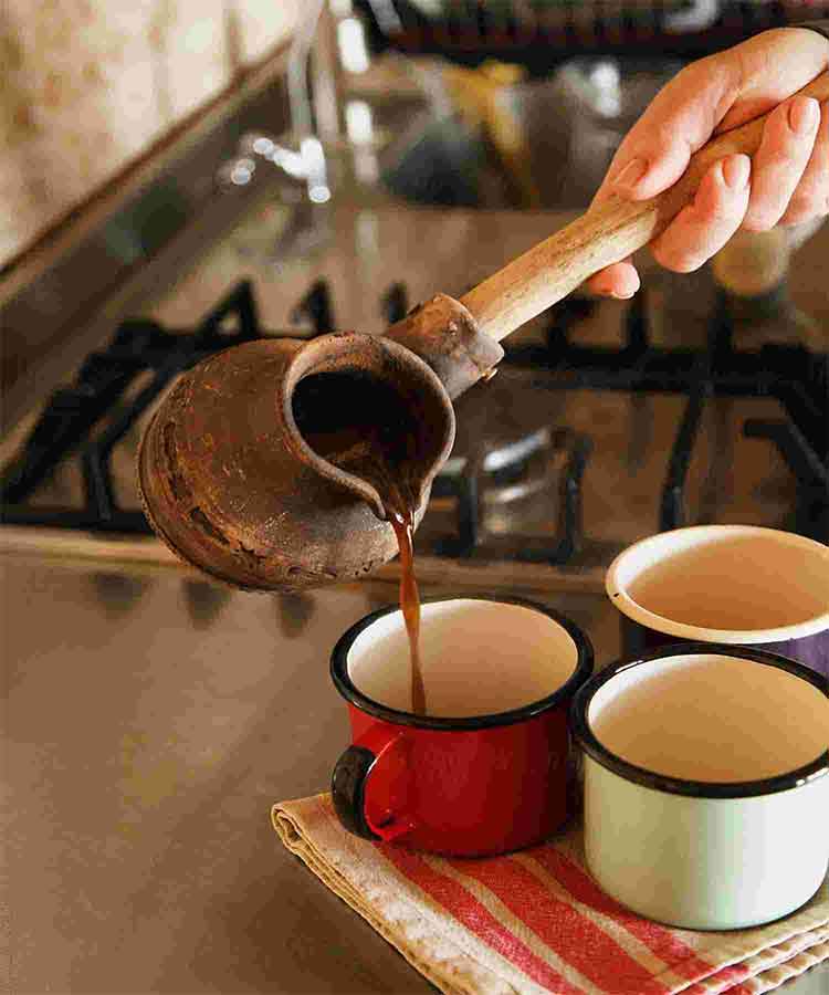 قهوه فوری با قهوه جوش